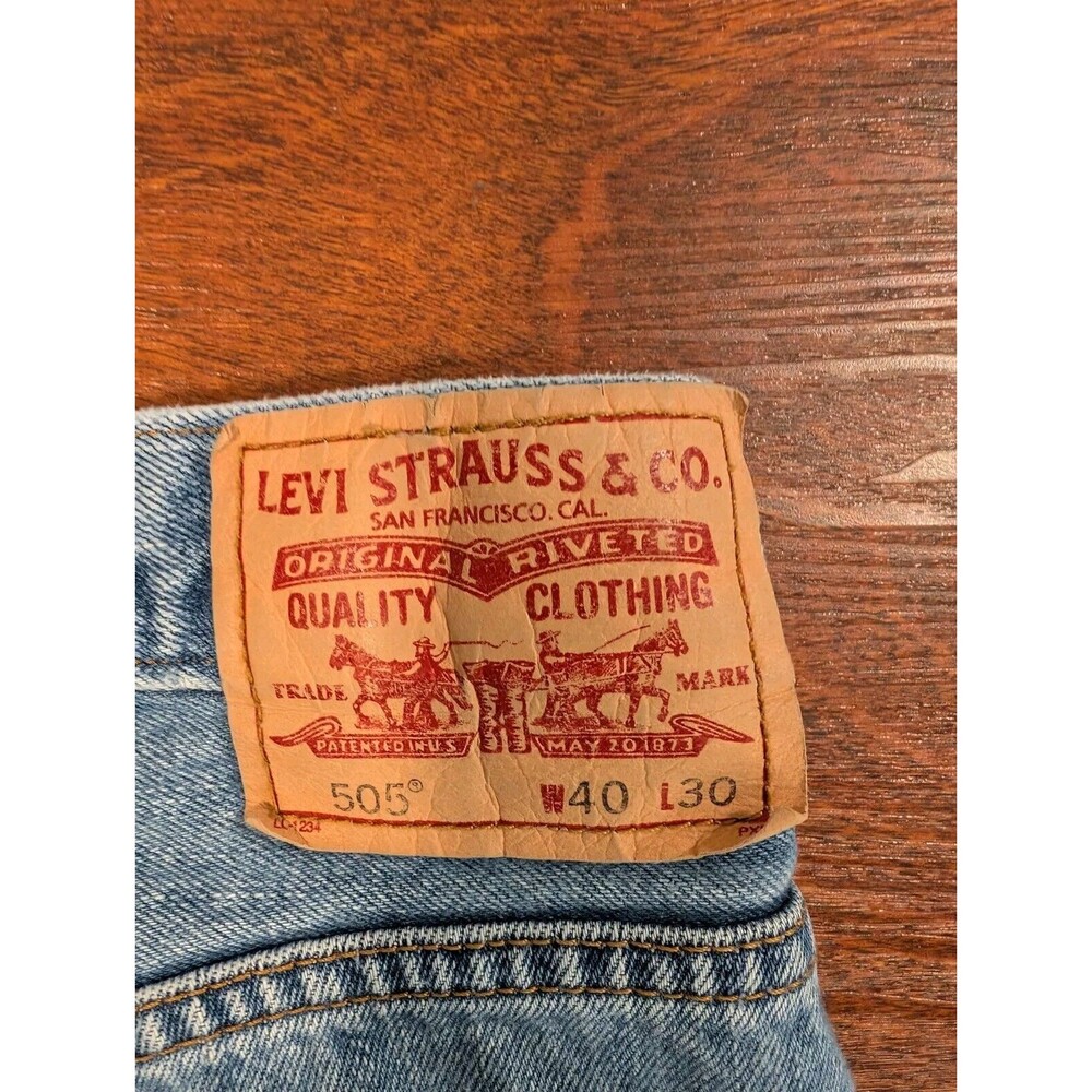 Levis Jeans Mens 40x30 Blue 505 Regular Fit Straight Leg Medium Wash Denim